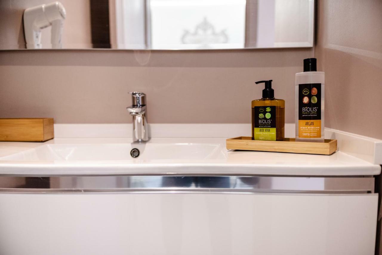 Double or Twin Room Private Bathroom